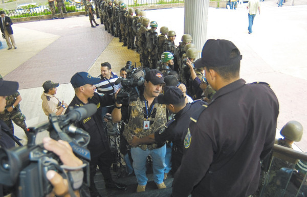 Sitiada Tegucigalpa para prevenir disturbios