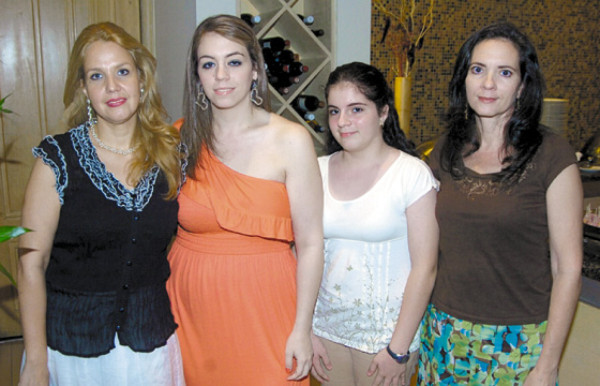 Mimí de Panayotti, madre de San Pedro Sula 2009