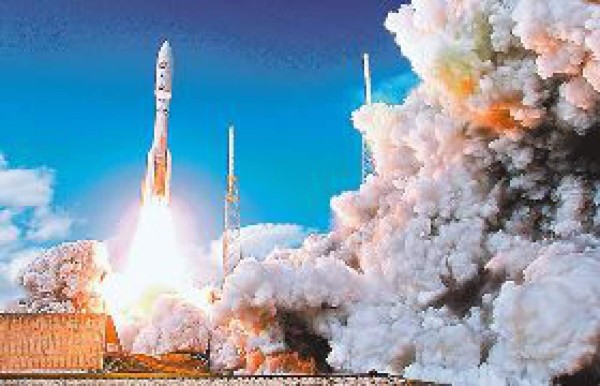 'Nuevos Horizontes”voló a cita con Plutón