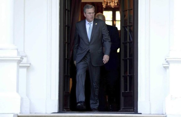 El Bush más latino oficializa su candidatura