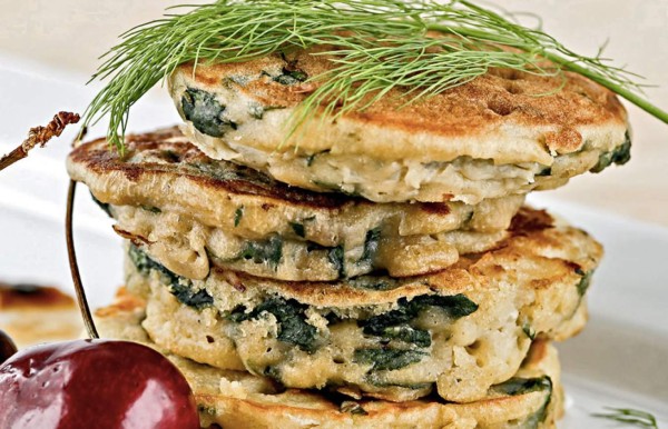 Blinis con espinaca y queso de cabra
