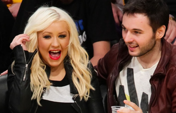 Christina Aguilera anuncia su compromiso