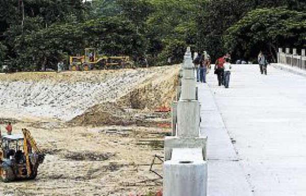 Cuatro años después terminarán puente de la Santa Martha
