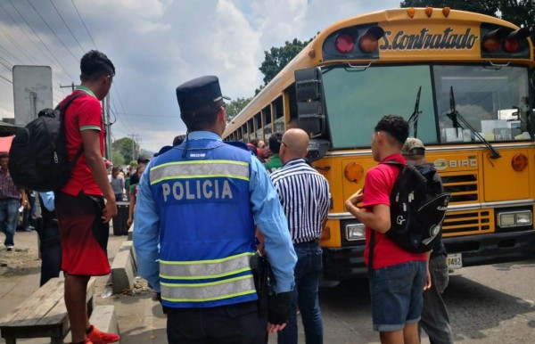 Tirotean bus de la barra del Marathón en Choloma, Cortés