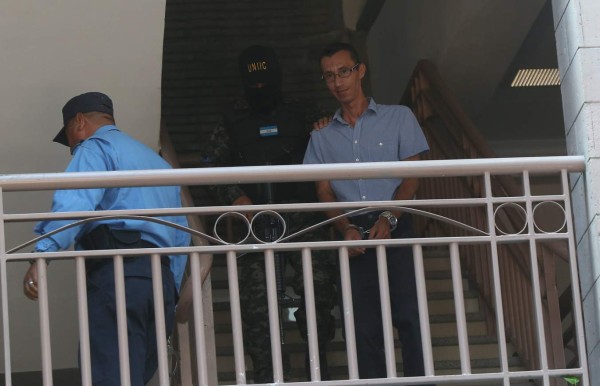 Dictan detención judicial a Saúl Escobar, exsecretario privado de Rosa Elena de Lobo  