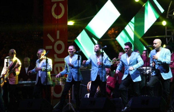 Los Hermanos Rosario hicieron vibrar a los sampedranos