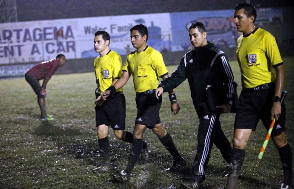 La Liga Nacional estudiará la exclusión del árbitro Said Martínez