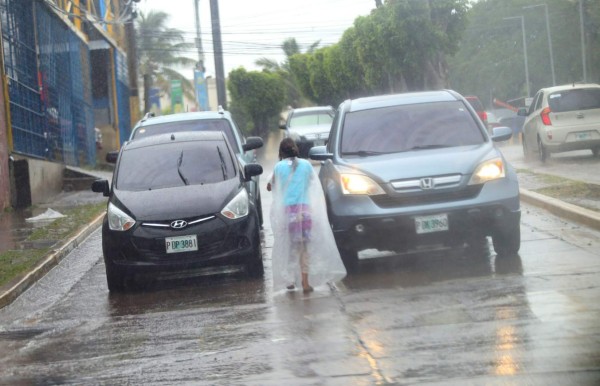 Nueva onda tropical estaría ingresando el fin de semana