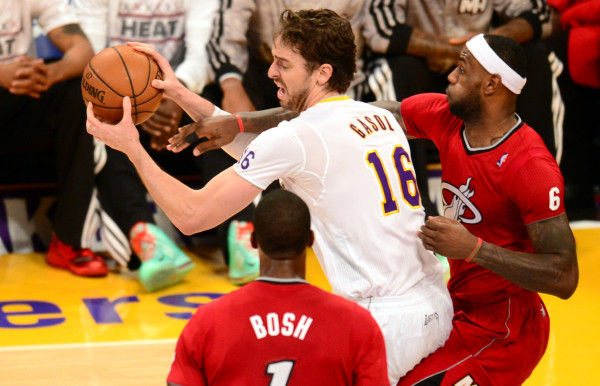 El Heat se impone a los Lakers