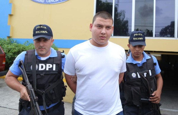 En la cárcel queda investigado por desaparición de modelo de Petoa