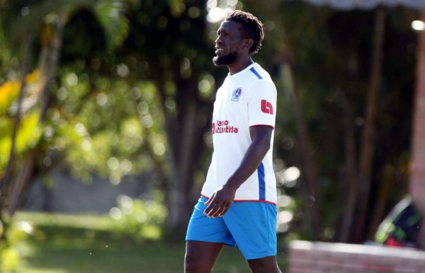 Hendry Thomas no seguirá en el Olimpia y se despide con un mensaje