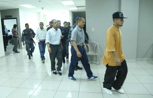 Desconocidos matan a tío y sobrino en céntrica calle de La Ceiba