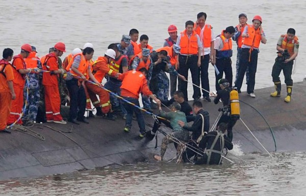 China confirma 396 muertos en el barco hundido en el Yangtsé y busca otros 46