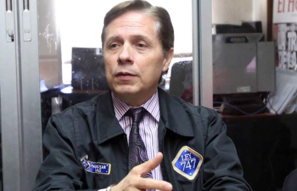 Billy Joya denuncia al exfiscal Edmundo Orellana.