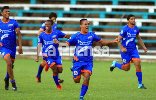 La UPN gana en penales al Estrella Roja y avanza a cuartos de final de la Copa Presidente