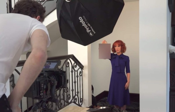 Kathy Griffin se disculpa por 'decapitar' a Trump en una foto