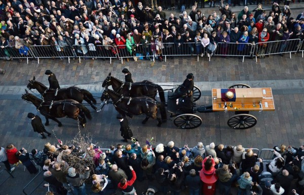 Rey medieval inglés Ricardo III fue enterrado en catedral de Leicester