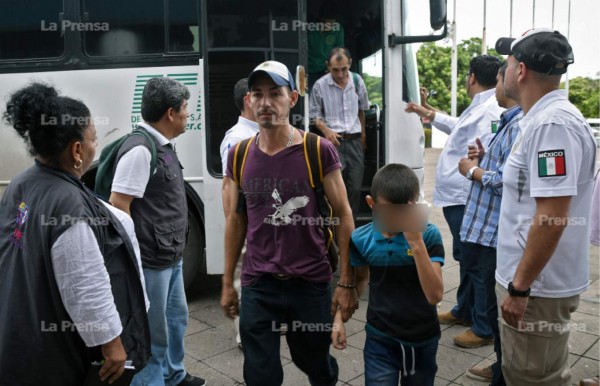 Residencias falsas dan a migrantes hondureños en México