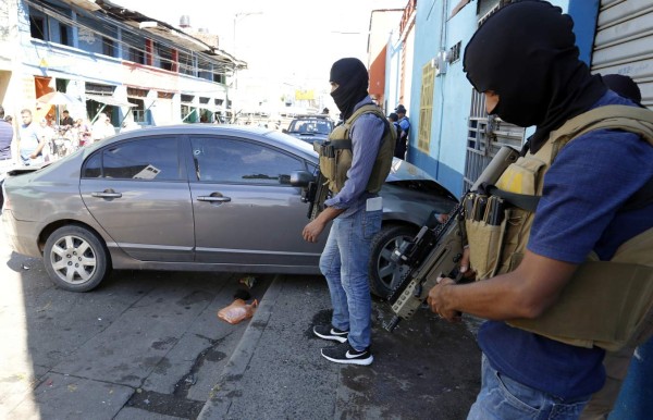 Frustran quema de bus interurbano en la capital con operativo encubierto