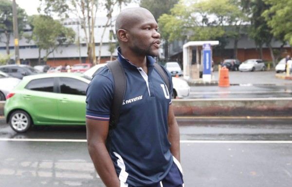 'Tyson' Núñez está jugando sin sueldo en Guatemala