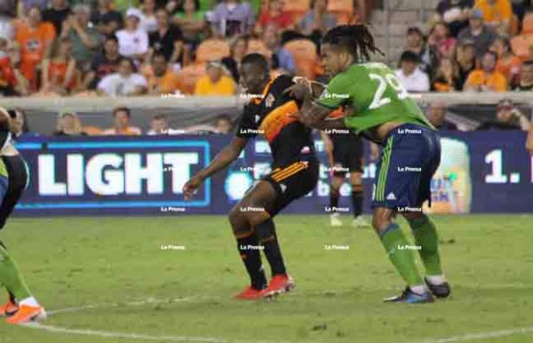 MLS: El Houston Dynamo vuelve a perder y se aleja de los playoffs