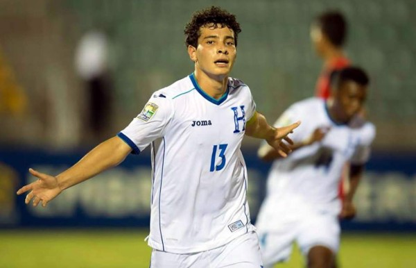 Jhow Benavídez: 'Me hubiera gustado estar contra México”