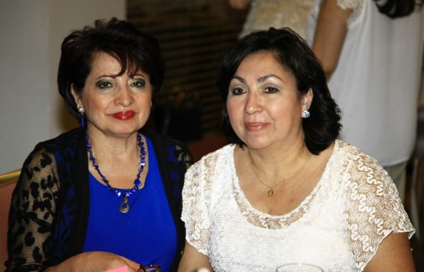 Lourdes Murillo y Ana Julia Campos.