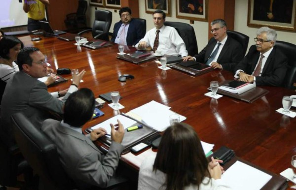 Desembolso del BID afianzará firma de nuevo acuerdo con FMI