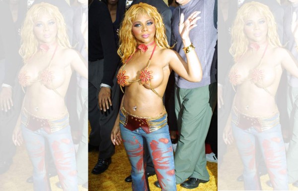 Famosas que muestran de más en la alfombra roja