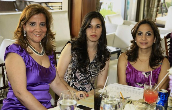 Karina Dieck despide su soltería
