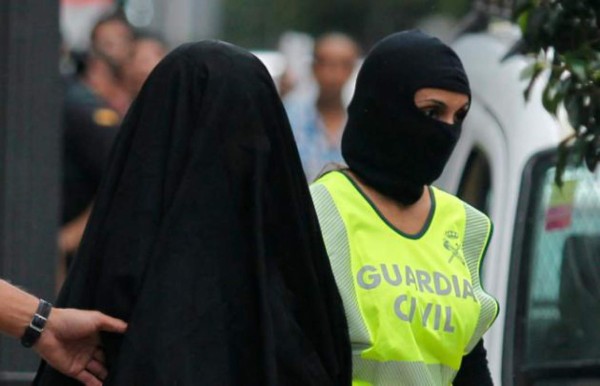 Detienen en España a tres supuestos miembros del Estados Islámico  
