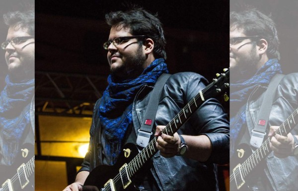 Hondureño busca $3,800 para representarnos en los Latin Billboard