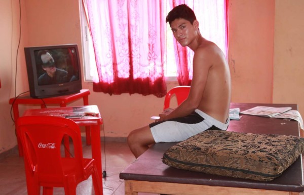 La triste historia que viven tres futbolistas mexicanos 'varados' en La Ceiba