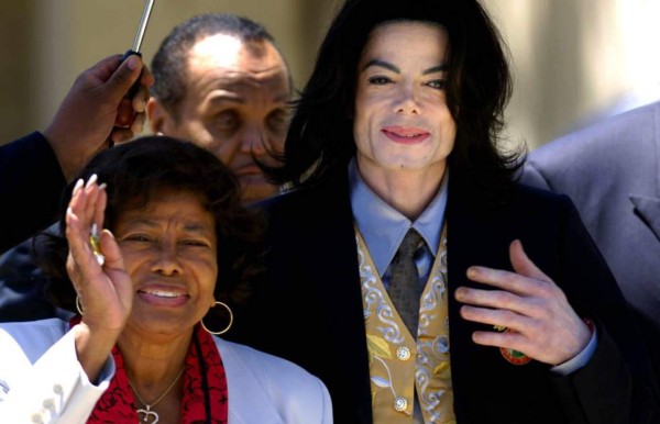Madre de Michael Jackson denuncia abuso &nbsp;&nbsp;