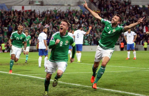 Irlanda del Norte sella su histórica clasificación a la Eurocopa