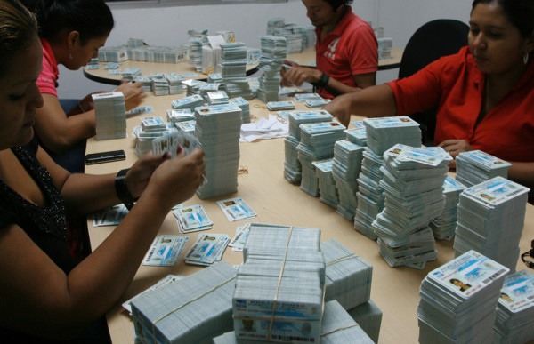 Honduras: L2 millones costarán elecciones en el extranjero