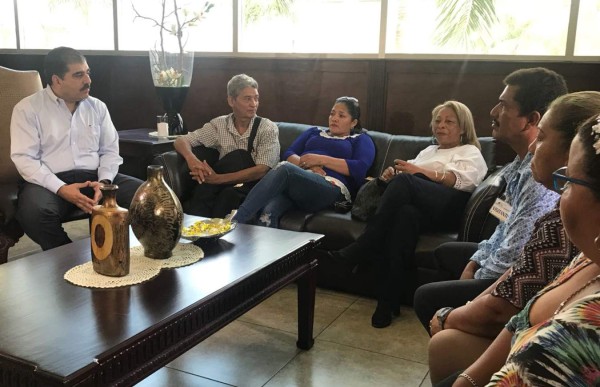 Vendedores piden un centro comercial en terreno del penal