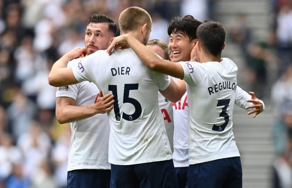 El Tottenham ganó al Watford para colocarse en la cima de la Premier League.