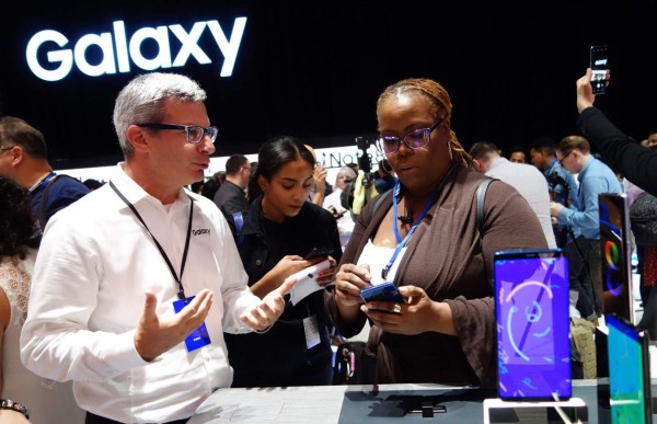 Samsung se la pone difícil a Apple con el Note 8