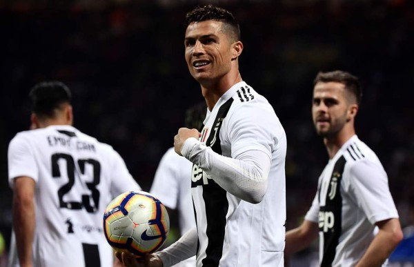 Cristiano Ronaldo hizo historia con el golazo que le marcó al Inter. Foto AFP