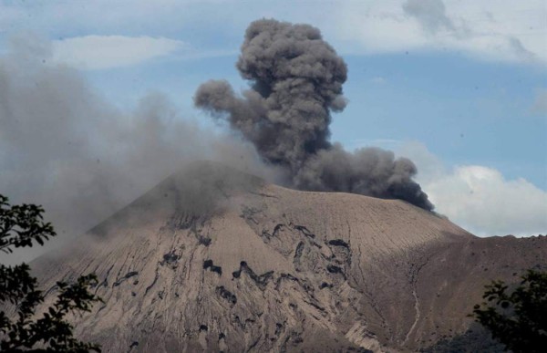 Alerta en Nicaragua: Volcán Telica registra actividad eruptiva
