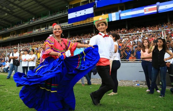 Banda del JTR entrena duro para ganar el primer Ceufest