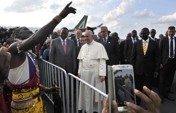 El Papa llega a Kenia, en la gira más peligrosa de su pontificado