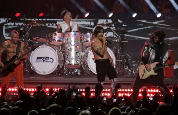 El guitarrista John Frusciante regresa a Red Hot Chili Peppers una década después