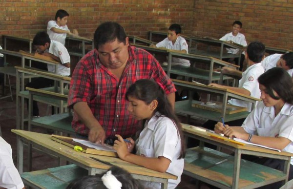 Honduras: Gobierno destinará L1,000 millones para aumento salarial de maestros en 2019