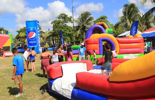 Pepsi lleva diversión, música, baile y juegos a las playas de Puerto Cortés