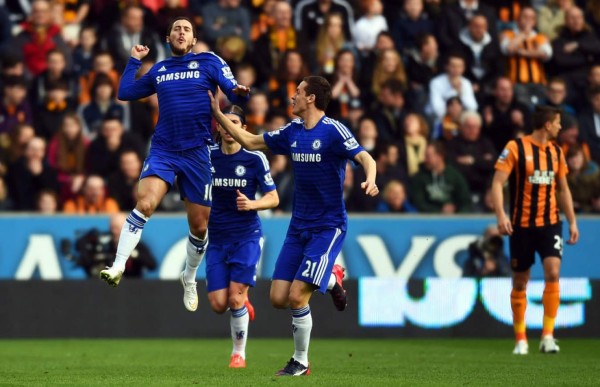 Chelsea sufrió pero se impuso al Hull City y mantiene ventaja