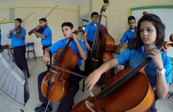 Presidente Juan O. Hernández visita hoy la Victoriano López