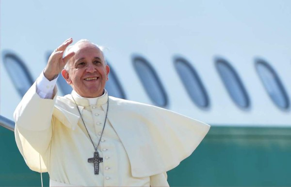 Francisco inicia su primer viaje al 'continente de la esperanza”