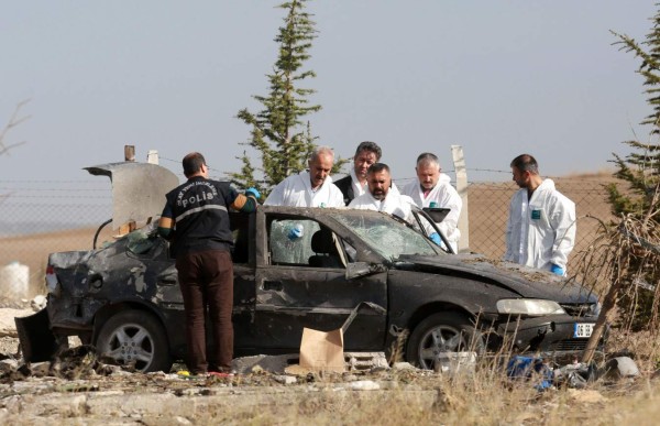 Pareja que iba a cometer atentado en Turquía se hace estallar
